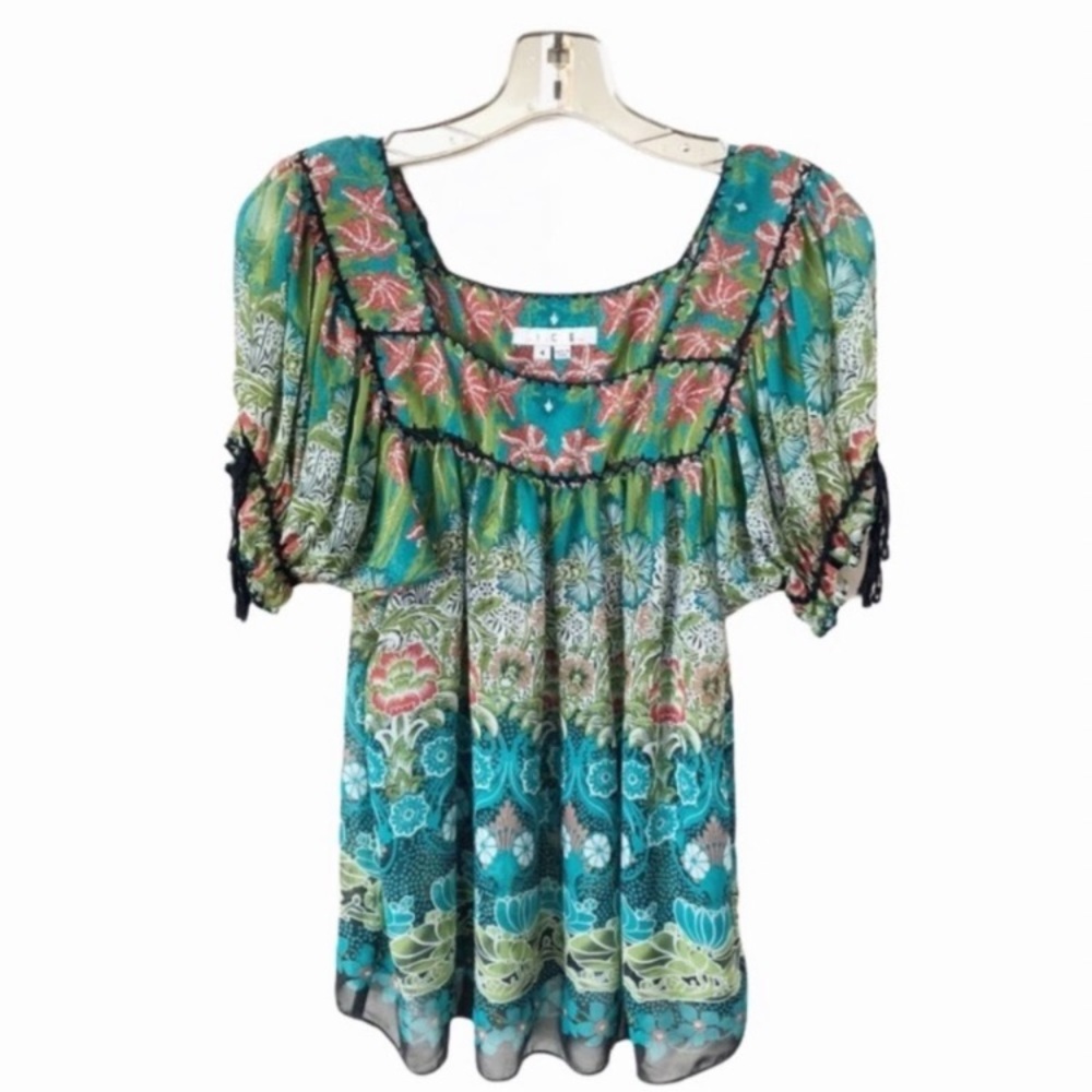 Peasant Top